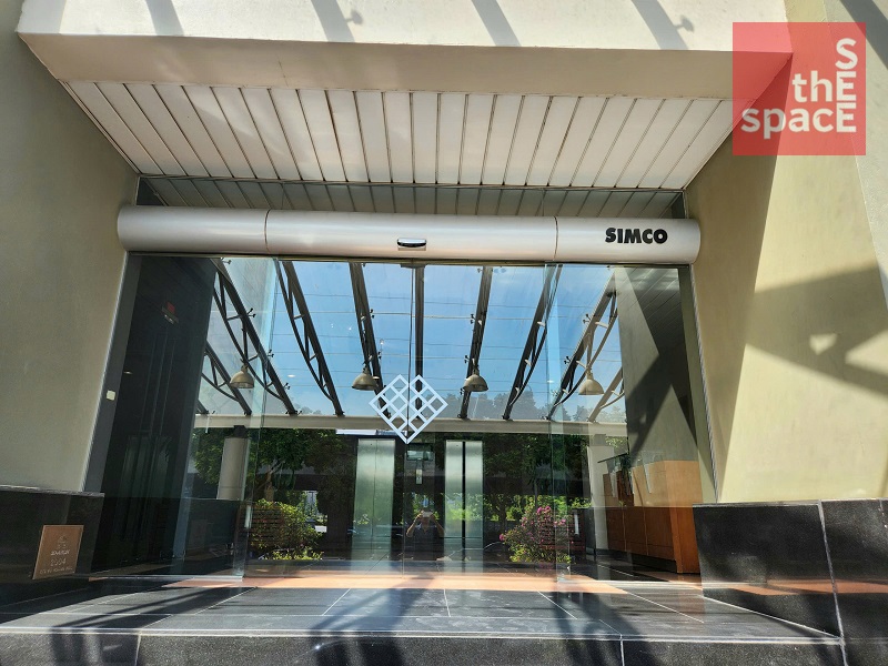 cua-vao-simco-building-1750846069.jpg
